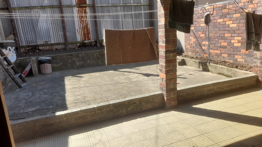 7 Bedroom Property for Sale in Quigney Eastern Cape
